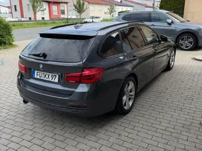 Gebraucht BMW 318 Sport Line 150 PS (110 kW) 2015 Grau Kombi