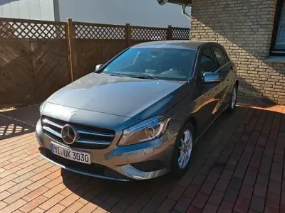Brugt Mercedes A180 Edition 122 HK (89 kW) 2014 Grå Sedan