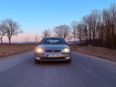 Usata Ford Mondeo 130 CV (95 kW) 2003 Argento Berlina