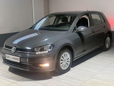 Second-hand VW Golf VII Trendline 110 CP (80 kW) 2018 Gri Berlinǎ