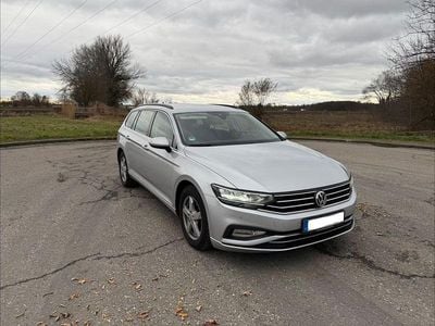 Gebraucht VW Passat Business 150 PS (110 kW) 2020 Grau Kombi