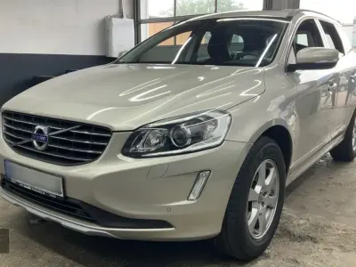 Gebraucht Volvo XC60 190 PS (139 kW) 2016 Beige SUV