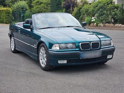 Gebraucht BMW 320 Cabriolet M Sport 150 PS (110 kW) 1998 Grün Cabrio