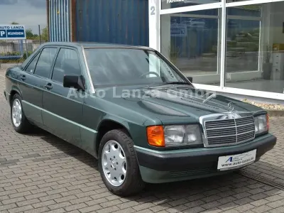 Gebraucht Mercedes 190 118 PS (86 kW) 1990 Grün Limousine
