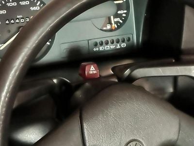 Gebraucht VW Polo 75 PS (55 kW) 1991 Rot Coupé