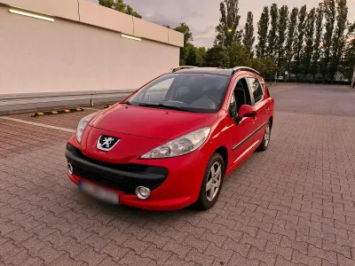 Gebraucht Peugeot 207 74 PS (54 kW) 2009 Rot Kombi