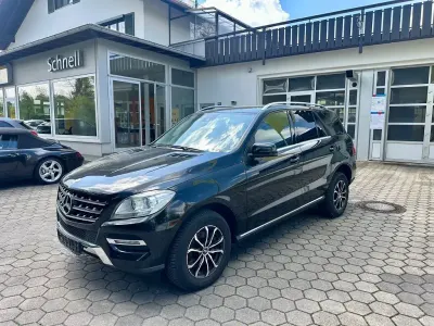 Gebraucht Mercedes ML250 204 PS (150 kW) 2012 Schwarz SUV
