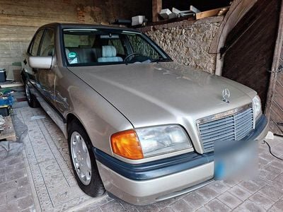 Second-hand Mercedes C280 193 CP (141 kW) 1994 Argintiu Berlinǎ