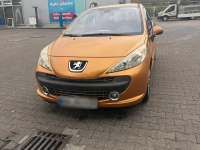 Gebraucht Peugeot 207 120 PS (88 kW) 2007 Orange Limousine