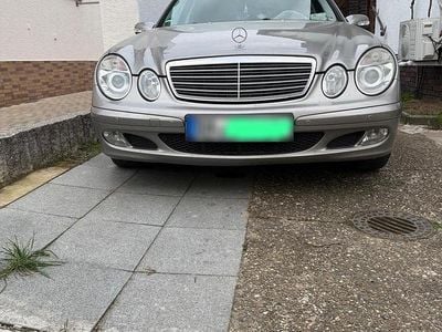Gebraucht Mercedes E220 150 PS (110 kW) 2004 Andere farben Limousine