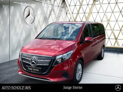 Gebraucht Mercedes EQV300 150 kW (204 PS) 2024 Rot Van / Kleinbus