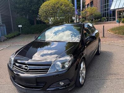 Opel Astra GTC