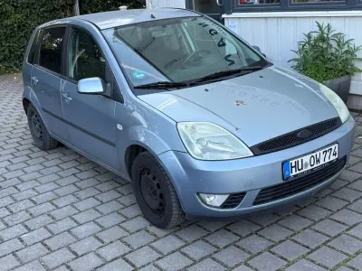 Usata Ford Fiesta Ambiente 80 CV (58 kW) 2005 Nero Utilitaria