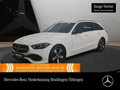 Gebraucht Mercedes C200 Avantgarde 204 PS (150 kW) 2023 Weiß Limousine