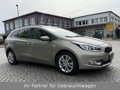 Gebraucht Kia Ceed Sportswagon DREAM-TEAM Edition 135 PS (99 kW) 2013 Silber Kombi