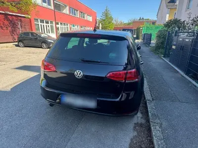 Gebraucht VW Golf VII Comfortline 110 PS (80 kW) 2017 Schwarz Limousine