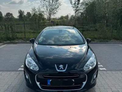Gebraucht Peugeot 308 CC Allure 156 PS (114 kW) 2012 Schwarz Cabrio