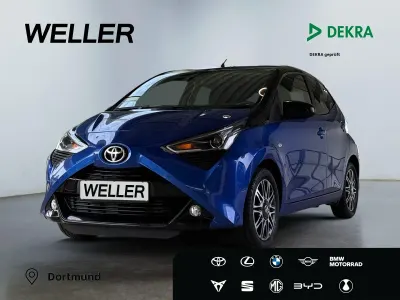 Gebraucht Toyota Aygo X-clusiv 72 PS (52 kW) 2020 Blau Kleinwagen