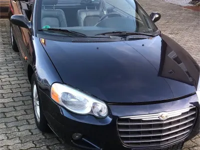 Usata Chrysler Sebring Cabriolet 203 CV (149 kW) 2005 Blu Cabrio