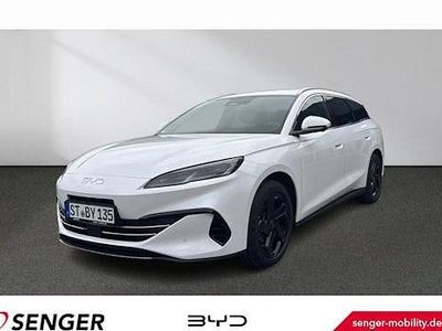 Weiß Gebraucht 2025 BYD Seal Comfort Kombi | 33.580 € (Fairer Preis)