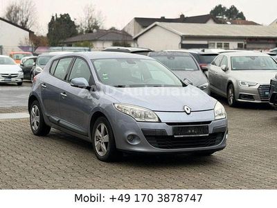 Blau Gebraucht 2009 Renault Mégane Dynamique Limousine | 2.399 € (Superpreis)