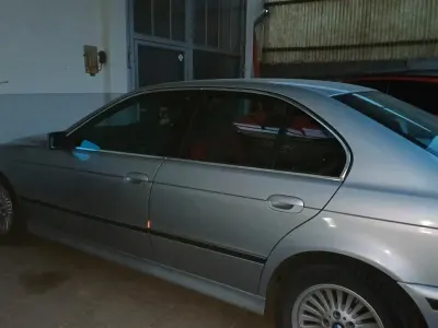 Gebraucht BMW 523 170 PS (125 kW) 1996 Silber Limousine