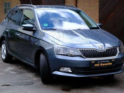 gebraucht Skoda Fabia Style 1.0 TSI Kombi Klima SHZ Alu Scheckheft Garan