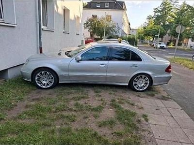Mercedes E320