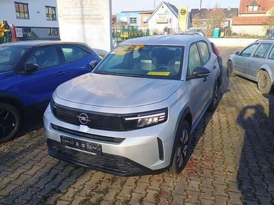 Neu Opel Frontera Edition 101 PS (74 kW) 2025 Kristallsilber SUV