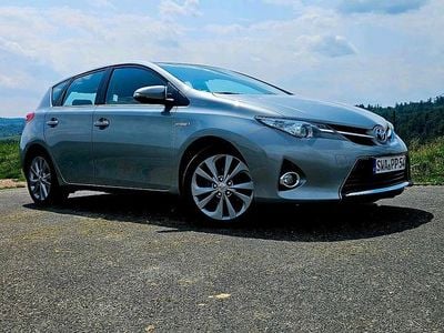 Toyota Auris Hybrid