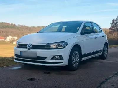 Gebraucht VW Polo 75 PS (55 kW) 2018 Weiß Kleinwagen