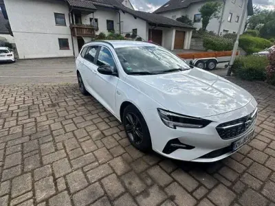 Gebraucht Opel Insignia Business 122 PS (89 kW) 2020 Schwarz Kombi