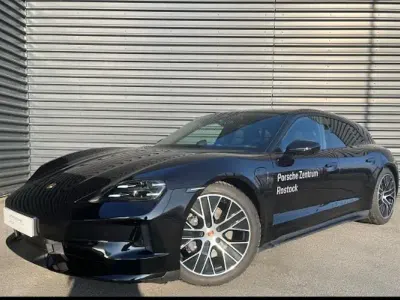 Gebraucht Porsche Taycan Black Edition 319 kW (435 PS) 2025 Tiefschwarzmetallic Kombi