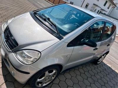 Usata Mercedes A140 60 CV (44 kW) 2000 Argento Utilitaria