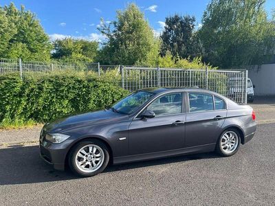 Gebraucht BMW 325 Performance 218 PS (160 kW) 2005 Grau Limousine