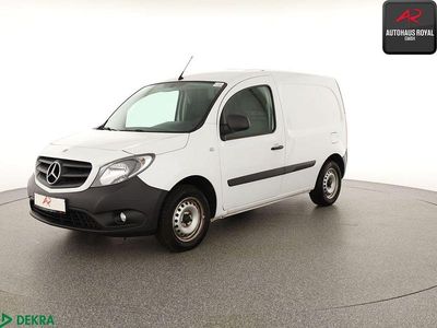 Gebraucht Mercedes Citan 111 116 PS (85 kW) 2021 Arktikweiss Van / Kleinbus