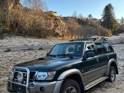 Grün Gebraucht 2001 Nissan Patrol SUV | 8.900 €