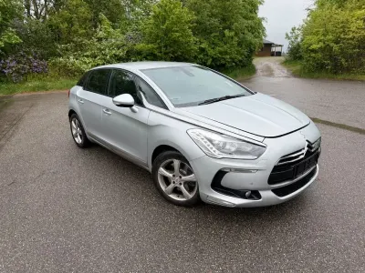 Gebraucht Citroën DS5 Chic 179 PS (131 kW) 2014 Grau Kleinwagen