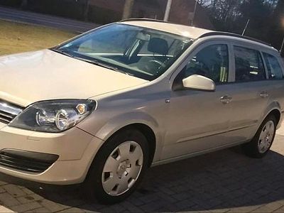 Gebraucht Opel Astra Edition 125 PS (91 kW) 2006 Grau Kombi