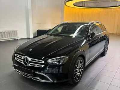 Gebraucht Mercedes E220 All-Terrain 194 PS (142 kW) 2021 Schwarz Kombi