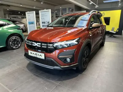 Neu Dacia Jogger Extreme 122 PS (89 kW) 2025 Terracottabraun metallic Van / Kleinbus