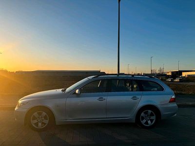Gebraucht BMW 520 177 PS (130 kW) 2008 Grau Kombi