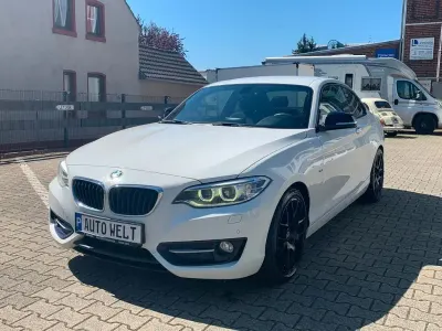 Gebraucht BMW 225 Sport Line 218 PS (160 kW) 2014 Weiß Coupé