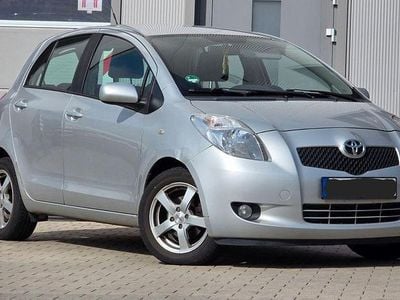Gebraucht Toyota Yaris Sol 87 PS (63 kW) 2008 Silber Kleinwagen