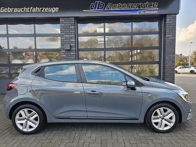 Gebraucht Renault Clio V Business 91 PS (66 kW) 2022 Grau Limousine