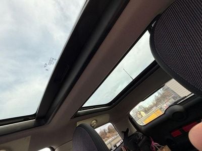 Rot Gebraucht 2024 Mini Cooper Classic Kleinwagen | 25.800 € (Guter Preis)