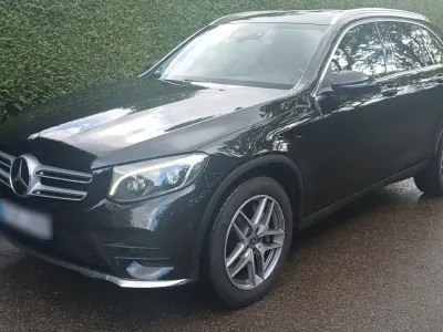 Używany Mercedes GLC250 AMG line 211 KM (155 kW) 2016 Czarny SUV