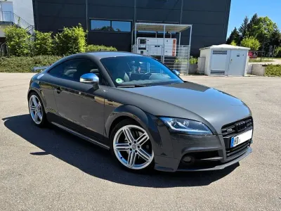 Begagnad Audi TTS Competition 272 HK (200 kW) 2014 Grå Sportkupé