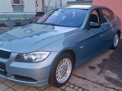 gebraucht BMW 325 e90 i zum schlachten oder herrichten.