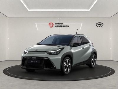 Neu Toyota Aygo X 116 PS (85 kW) 2025 Urban khaki SUV